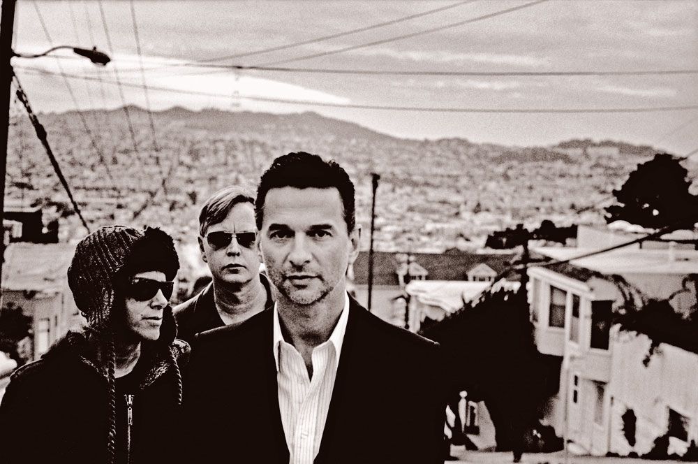Buchrezension: Depeche Mode – die offizielle, illustrierte Geschichte der Kultband