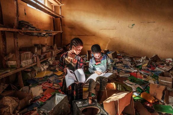 UNICEF-Foto des Jahres 2022: Zuflucht zu den Büchern