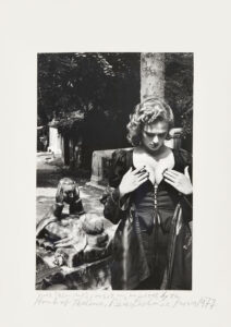 Helmut Newton, Père Lachaise, Tomb of Talma, Paris 1977 © Helmut Newton Foundation, Courtesy Nicola Erni Collection